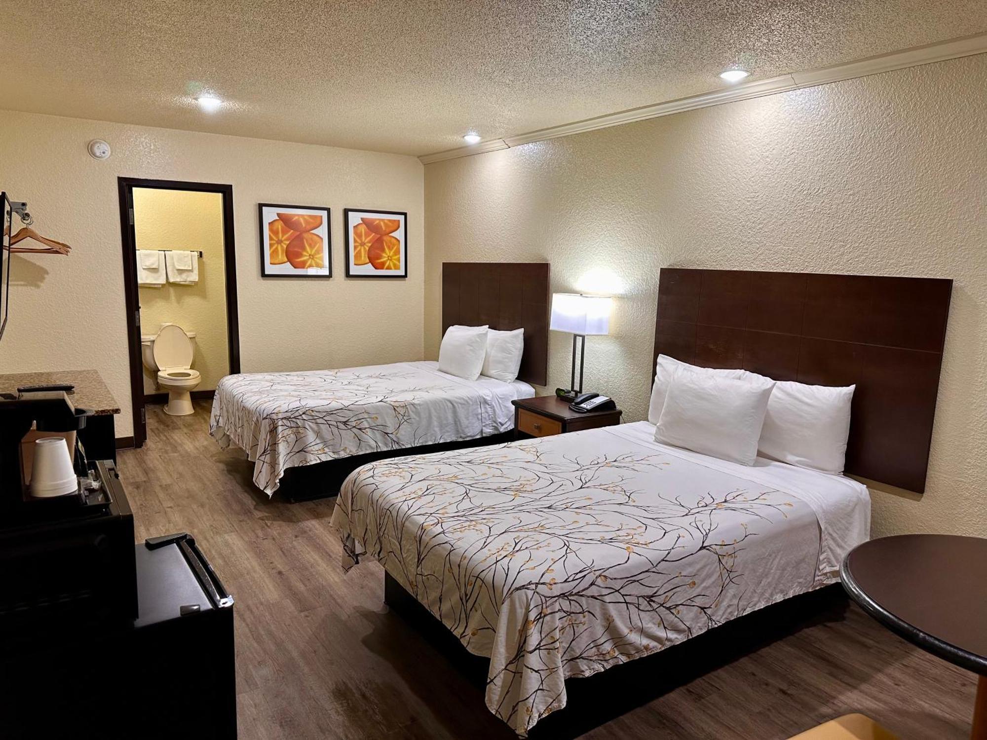 Travelers Inn Элизабет-Сити Экстерьер фото